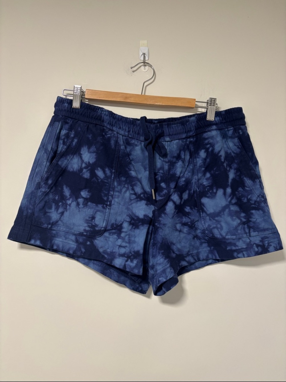 Athleta Navy Tie-Dye Drawstring Athletic Shorts